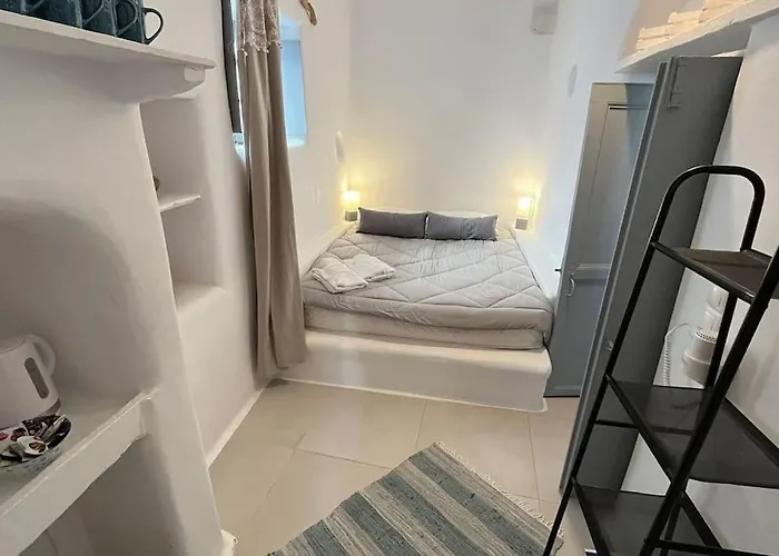 Bonis Windmill Mykonos Apartment - By Hospirit *